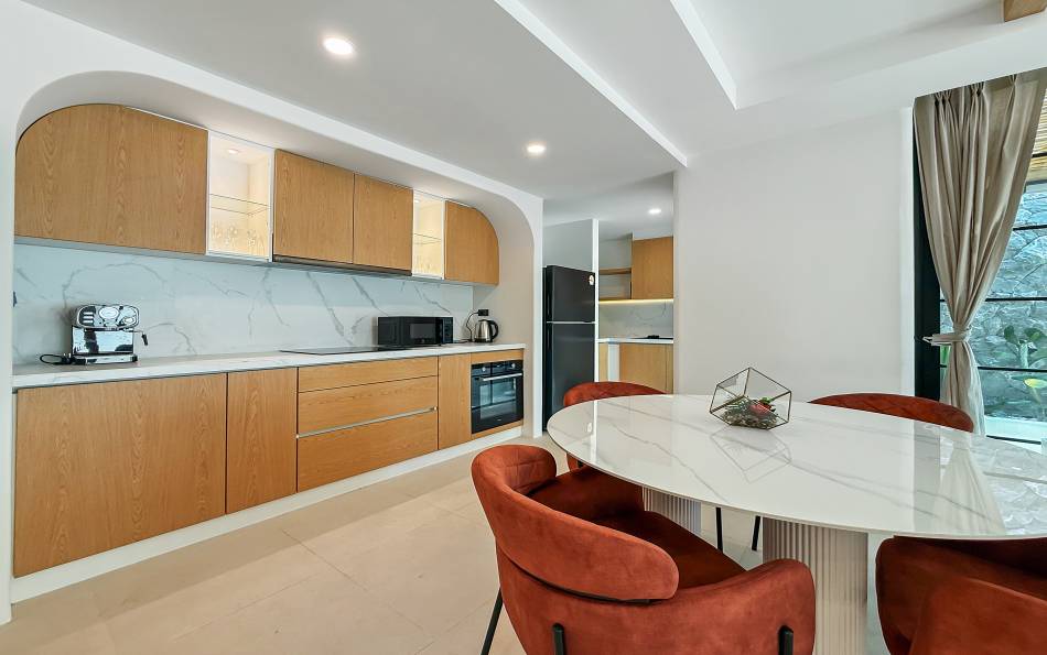 Pattaya, 3 Bedrooms Bedrooms, ,4 BathroomsBathrooms,House,For Sale,2805