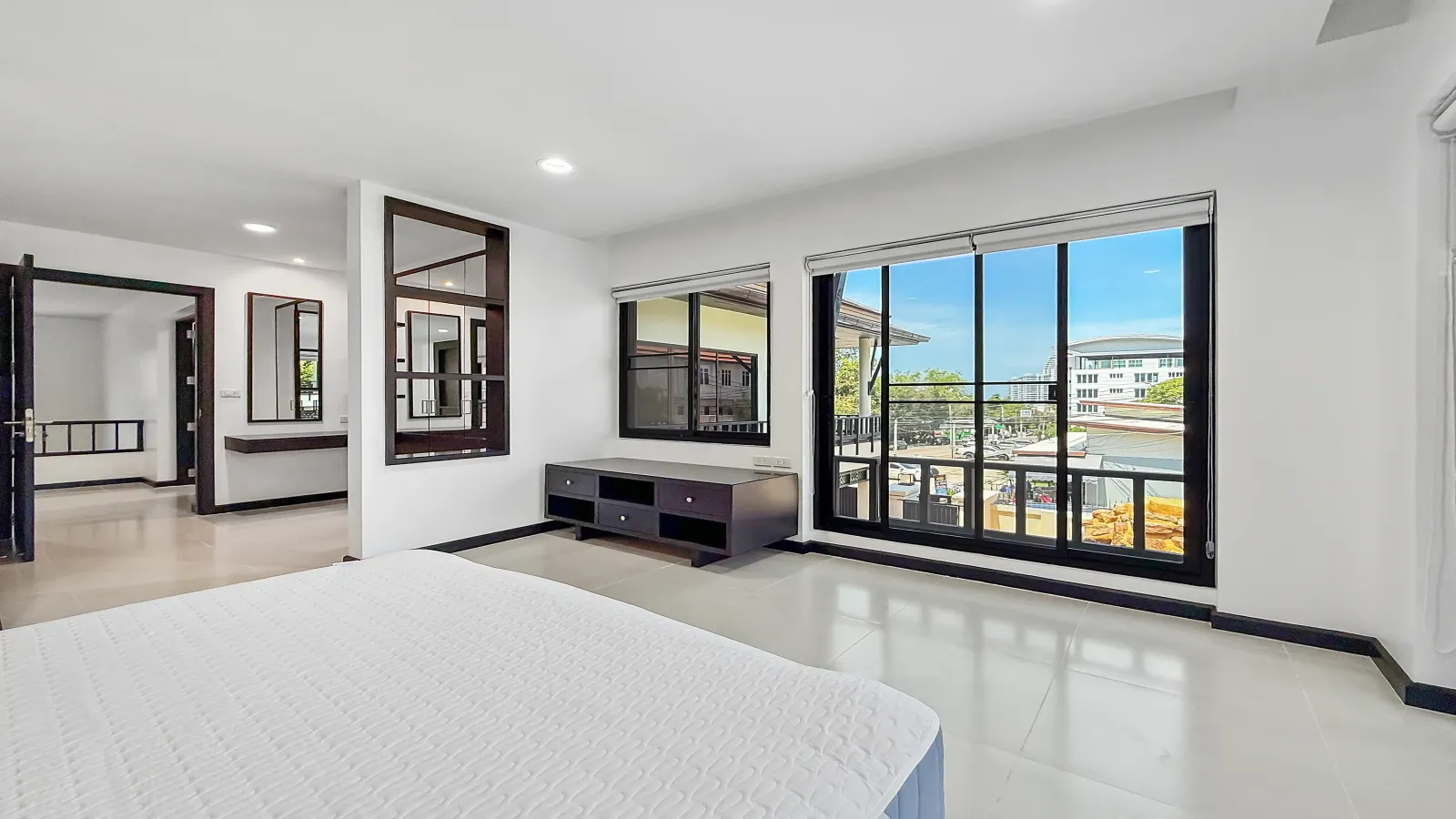 Pattaya, 4 Bedrooms Bedrooms, 0 ,5 BathroomsBathrooms,House,For Sale,0,2807