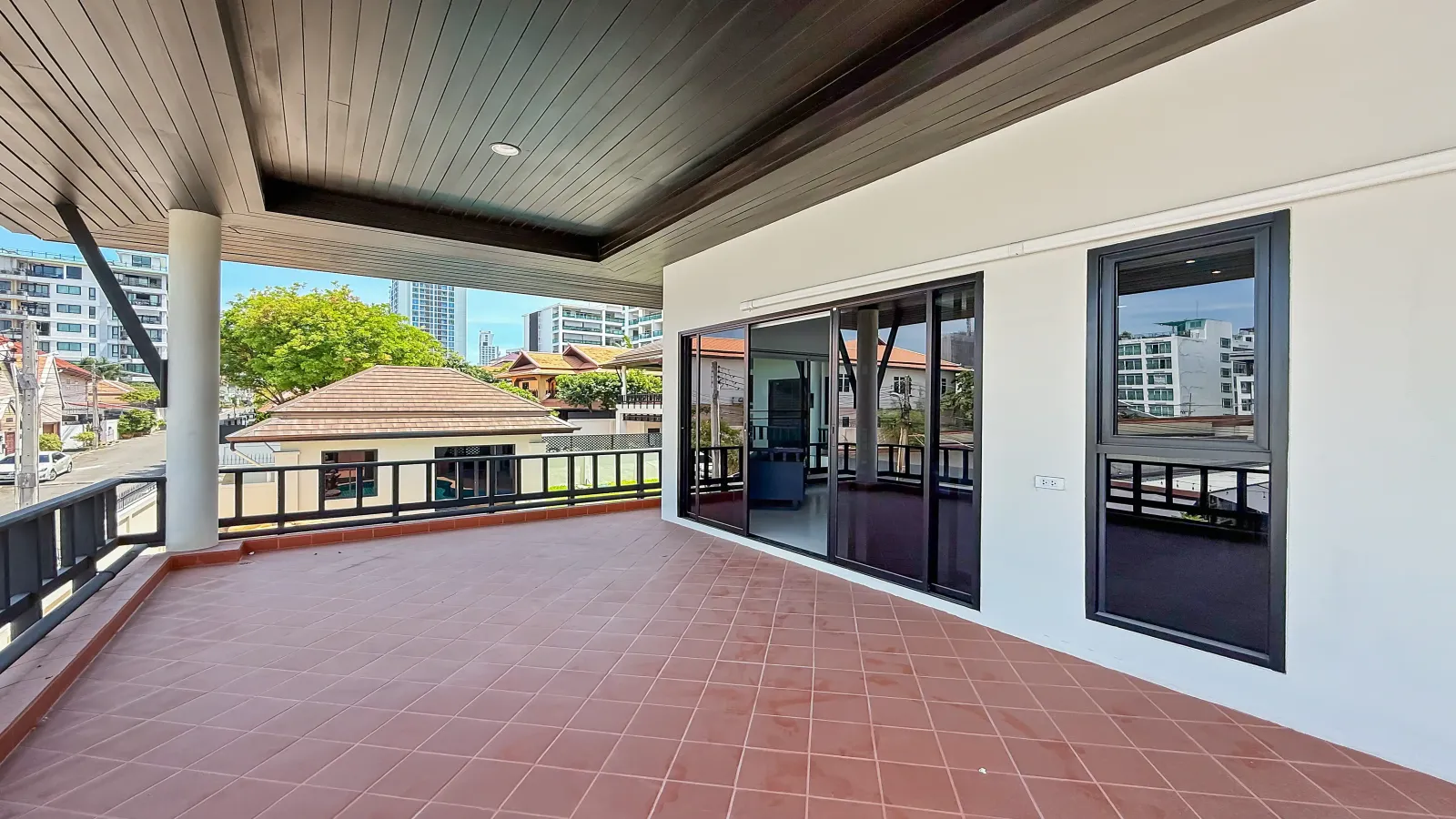 Pattaya, 4 Bedrooms Bedrooms, 0 ,5 BathroomsBathrooms,House,For Sale,0,2807