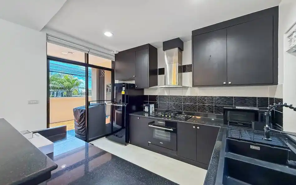 Pattaya, 4 Bedrooms Bedrooms, ,5 BathroomsBathrooms,House,For Sale,2807