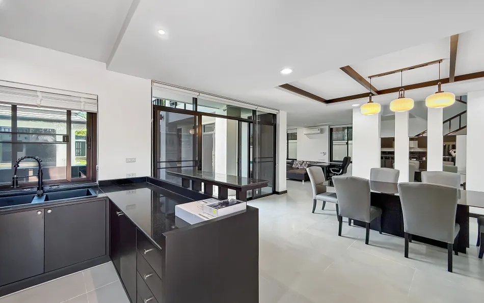 Pattaya, 4 Bedrooms Bedrooms, 0 ,5 BathroomsBathrooms,House,For Sale,0,2807