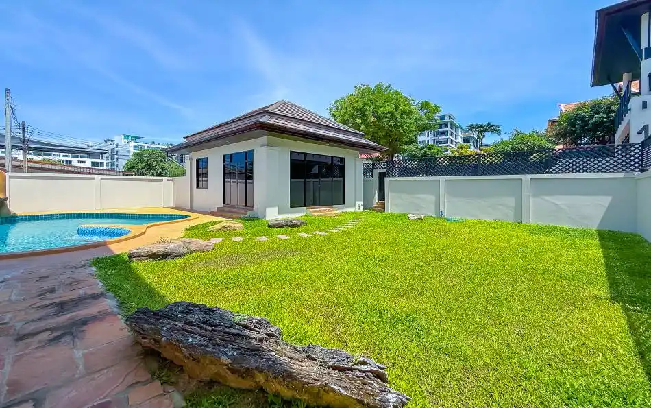 Pattaya, 4 Bedrooms Bedrooms, ,5 BathroomsBathrooms,House,For Sale,2807