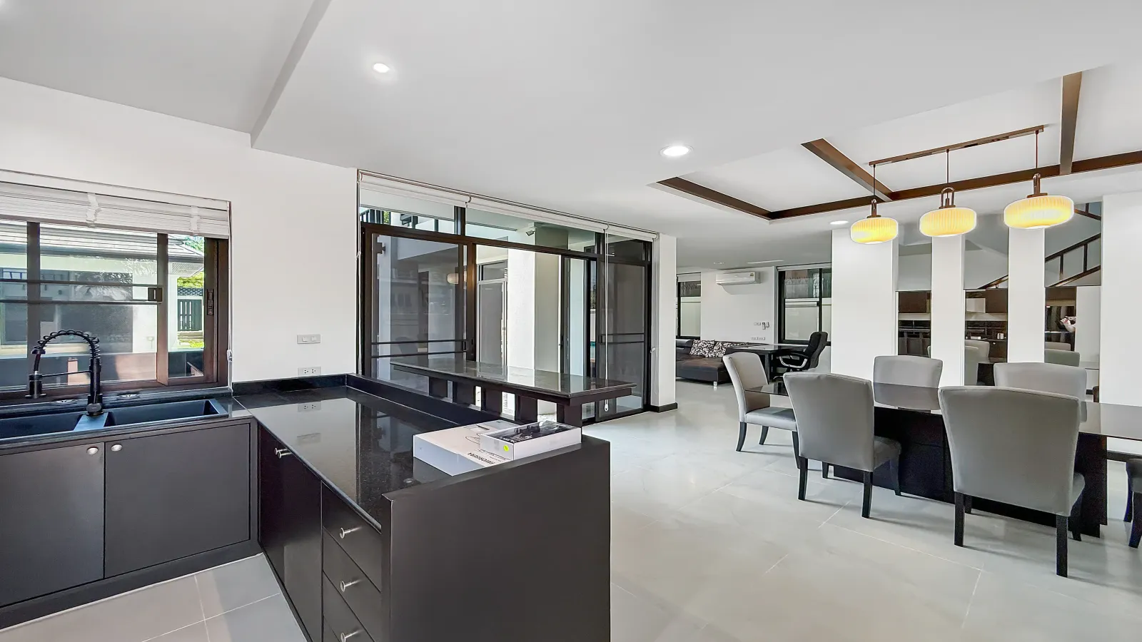 Pattaya, 4 Bedrooms Bedrooms, 0 ,5 BathroomsBathrooms,House,For Rent,0,2808