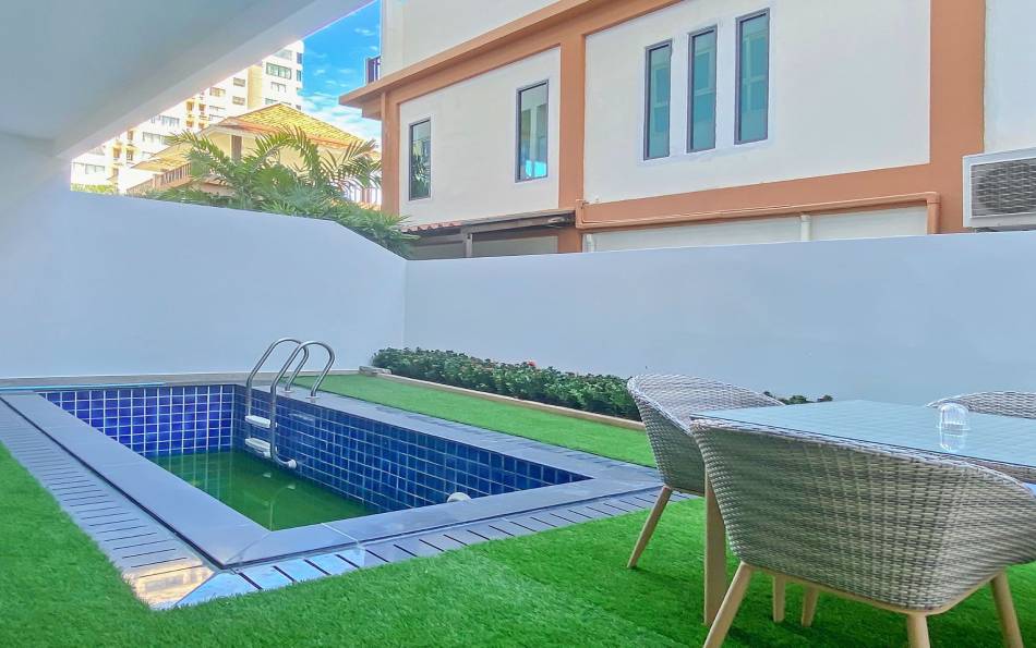 Pattaya, 2 Bedrooms Bedrooms, ,2 BathroomsBathrooms,Condo,For Sale,2818