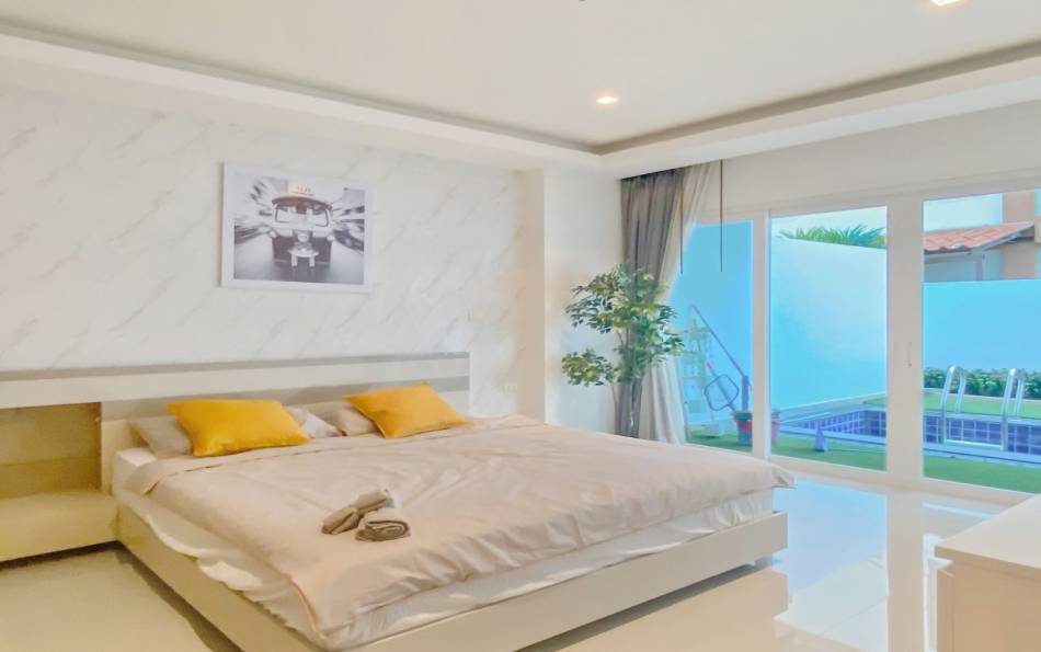 Pattaya, 2 Bedrooms Bedrooms, ,2 BathroomsBathrooms,Condo,For Sale,2818