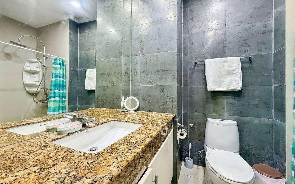 Pattaya, 3 Bedrooms Bedrooms, ,2 BathroomsBathrooms,Condo,For Rent,2,2819