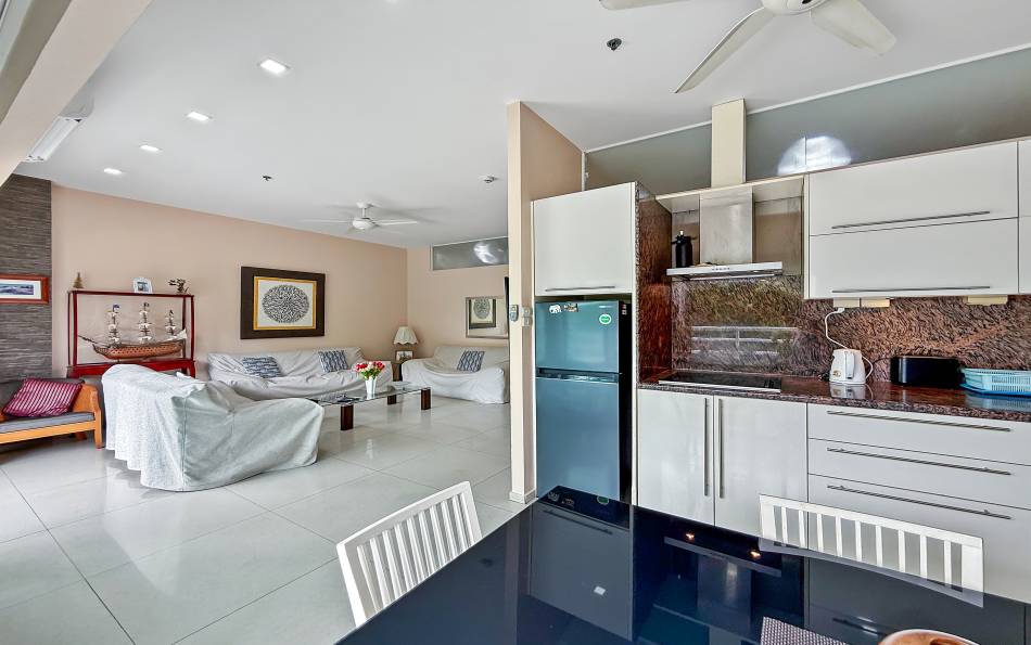 Pattaya, 3 Bedrooms Bedrooms, ,2 BathroomsBathrooms,Condo,For Rent,2,2819