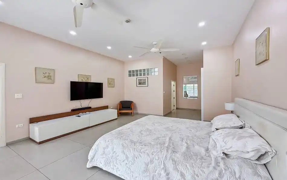 Pattaya, 3 Bedrooms Bedrooms, ,2 BathroomsBathrooms,Condo,For Rent,2,2819