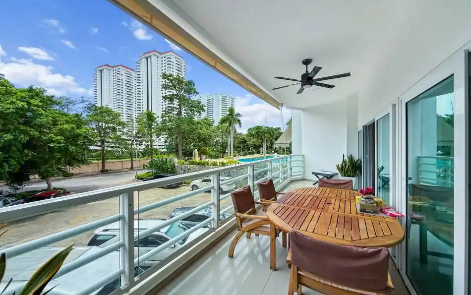 Pattaya, 3 Bedrooms Bedrooms, ,2 BathroomsBathrooms,Condo,For Rent,2,2819