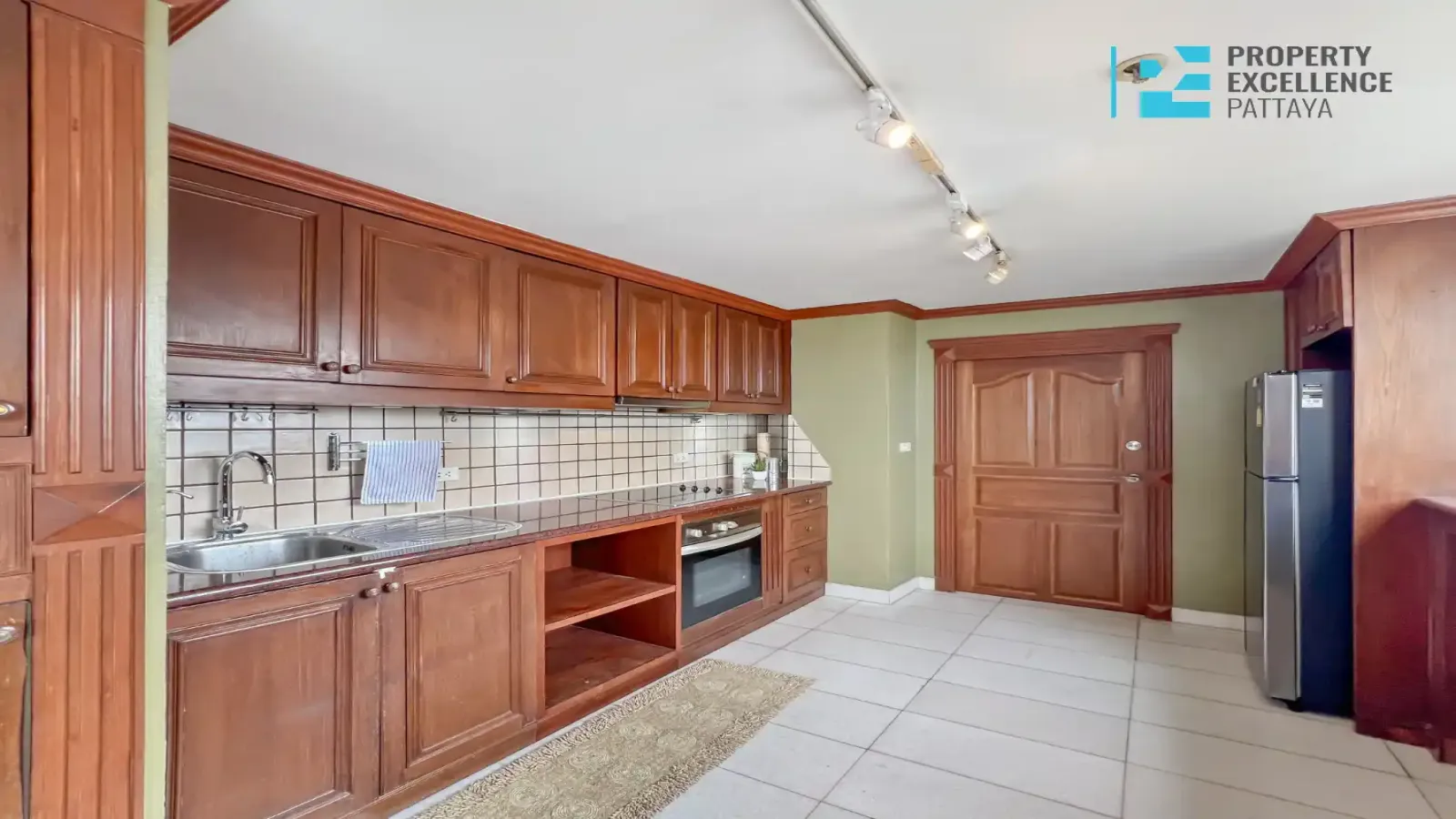 Pattaya, 4 Bedrooms Bedrooms, 0 ,3 BathroomsBathrooms,Condo,For Rent,14,2820