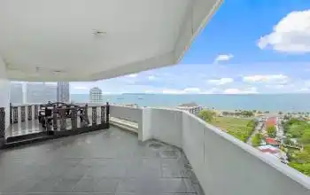 Pattaya, 4 Bedrooms Bedrooms, ,3 BathroomsBathrooms,Condo,For Rent,14,2820
