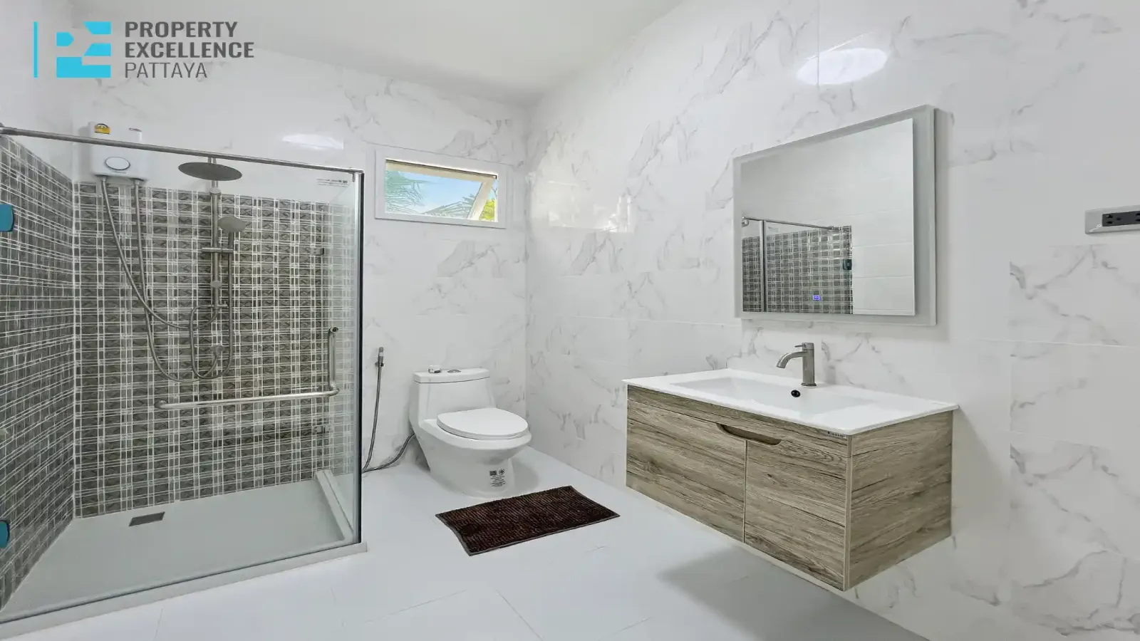 Pattaya, 3 Bedrooms Bedrooms, 0 ,4 BathroomsBathrooms,House,For Rent,0,2821