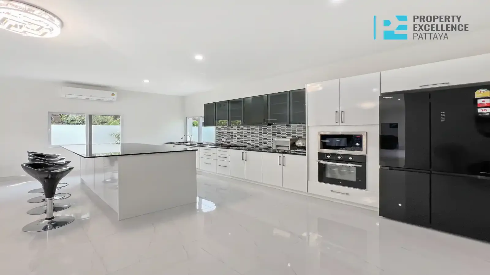 Pattaya, 3 Bedrooms Bedrooms, 0 ,4 BathroomsBathrooms,House,For Rent,0,2821