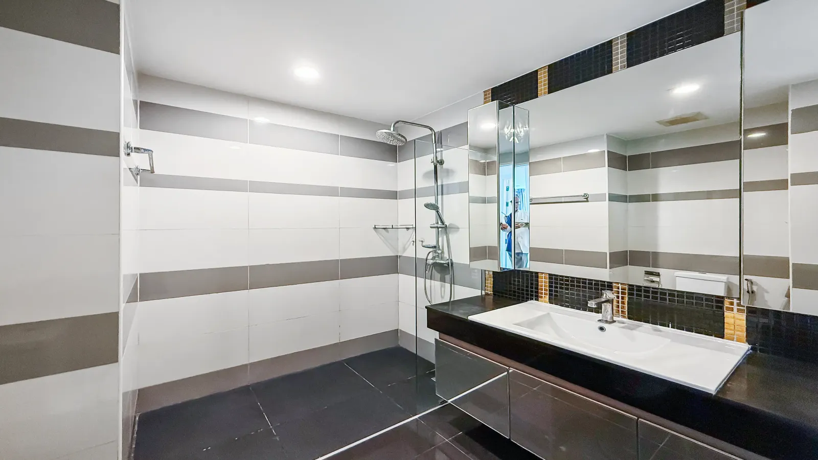 Pattaya, 1 Bedroom Bedrooms, 0 ,1 BathroomBathrooms,Condo,For Sale,0,2823