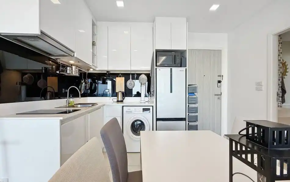 Pattaya, 1 Bedroom Bedrooms, 0 ,1 BathroomBathrooms,Condo,For Rent,13,2831