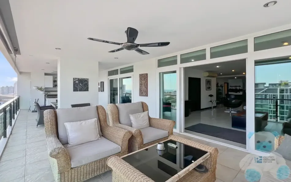 Pattaya, 3 Bedrooms Bedrooms, 0 ,3 BathroomsBathrooms,Condo,For Rent,0,2832