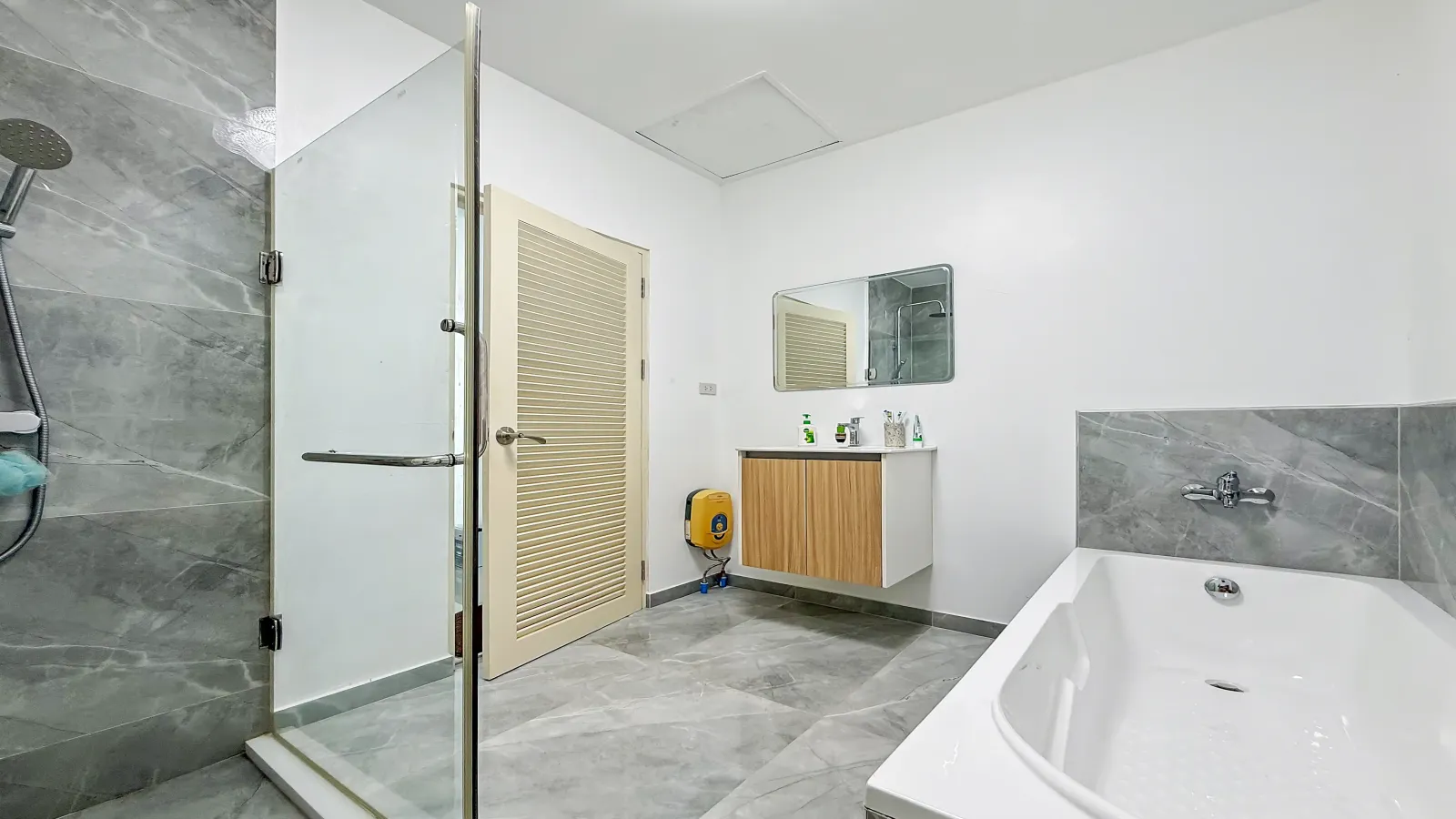 Pattaya, 2 Bedrooms Bedrooms, 0 ,2 BathroomsBathrooms,House,For Sale,0,2836