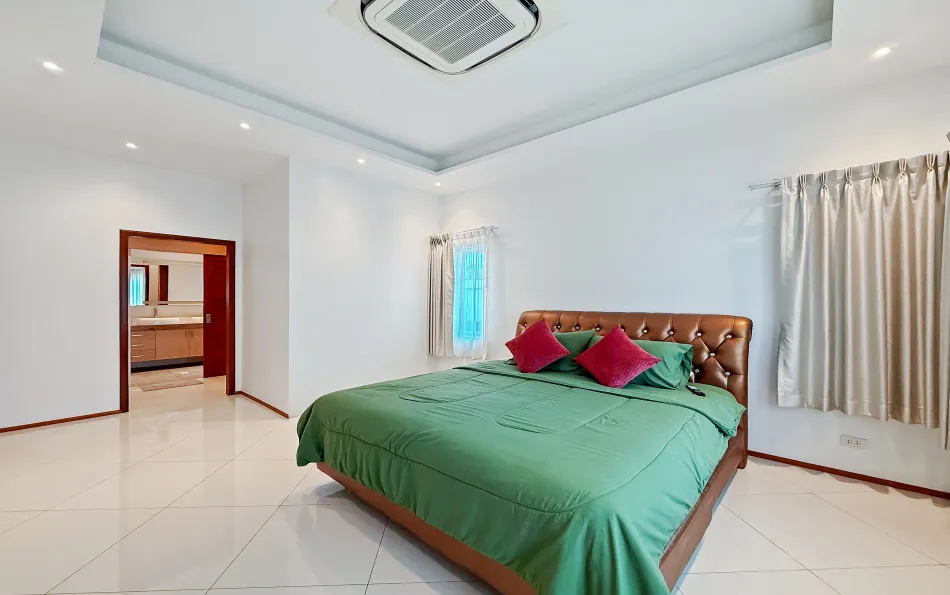 Pattaya, 3 Bedrooms Bedrooms, 0 ,3 BathroomsBathrooms,House,For Rent,0,2842