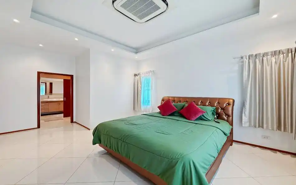 Pattaya, 3 Bedrooms Bedrooms, 0 ,3 BathroomsBathrooms,House,For Rent,0,2842