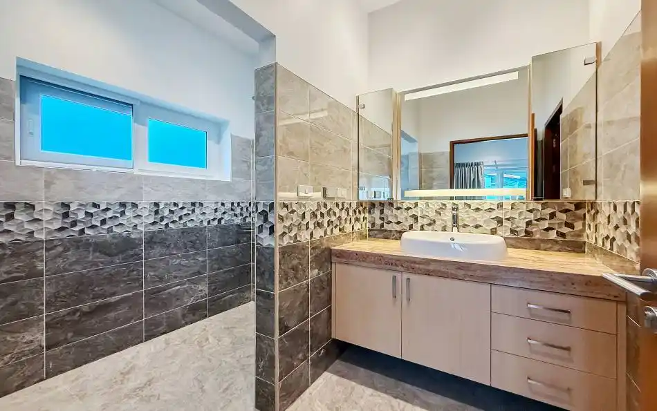 Pattaya, 3 Bedrooms Bedrooms, 0 ,3 BathroomsBathrooms,House,For Rent,0,2842