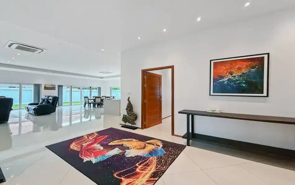 Pattaya, 3 Bedrooms Bedrooms, 0 ,3 BathroomsBathrooms,House,For Rent,0,2842