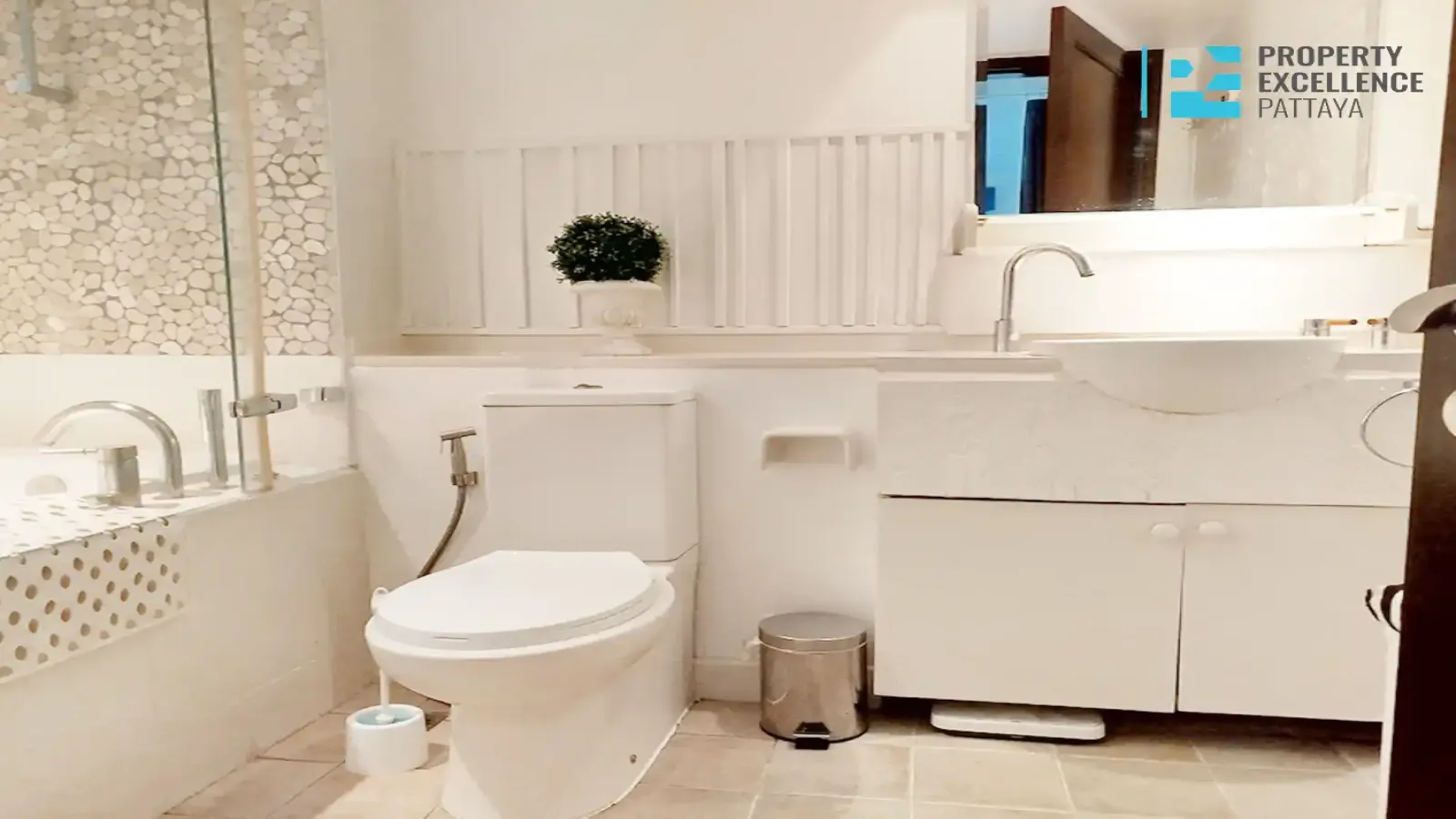 Great, 1-bedroom, Northshore, Pattaya, for sale, beach