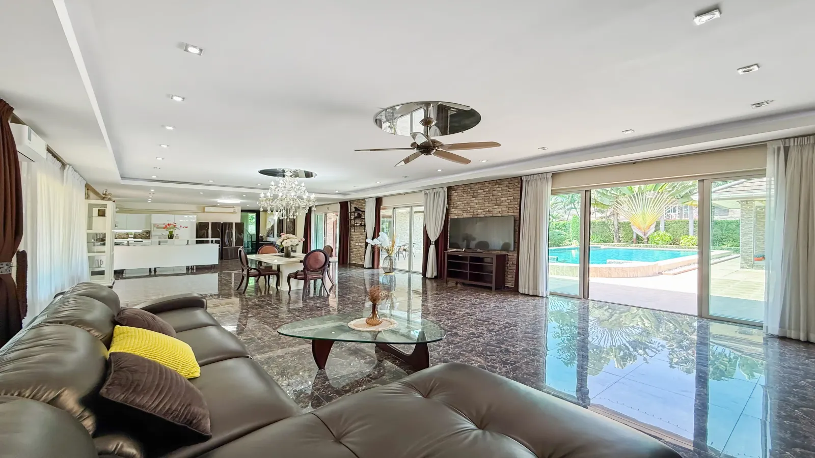 Pattaya, 3 Bedrooms Bedrooms, 0 ,4 BathroomsBathrooms,House,For Sale,0,2848