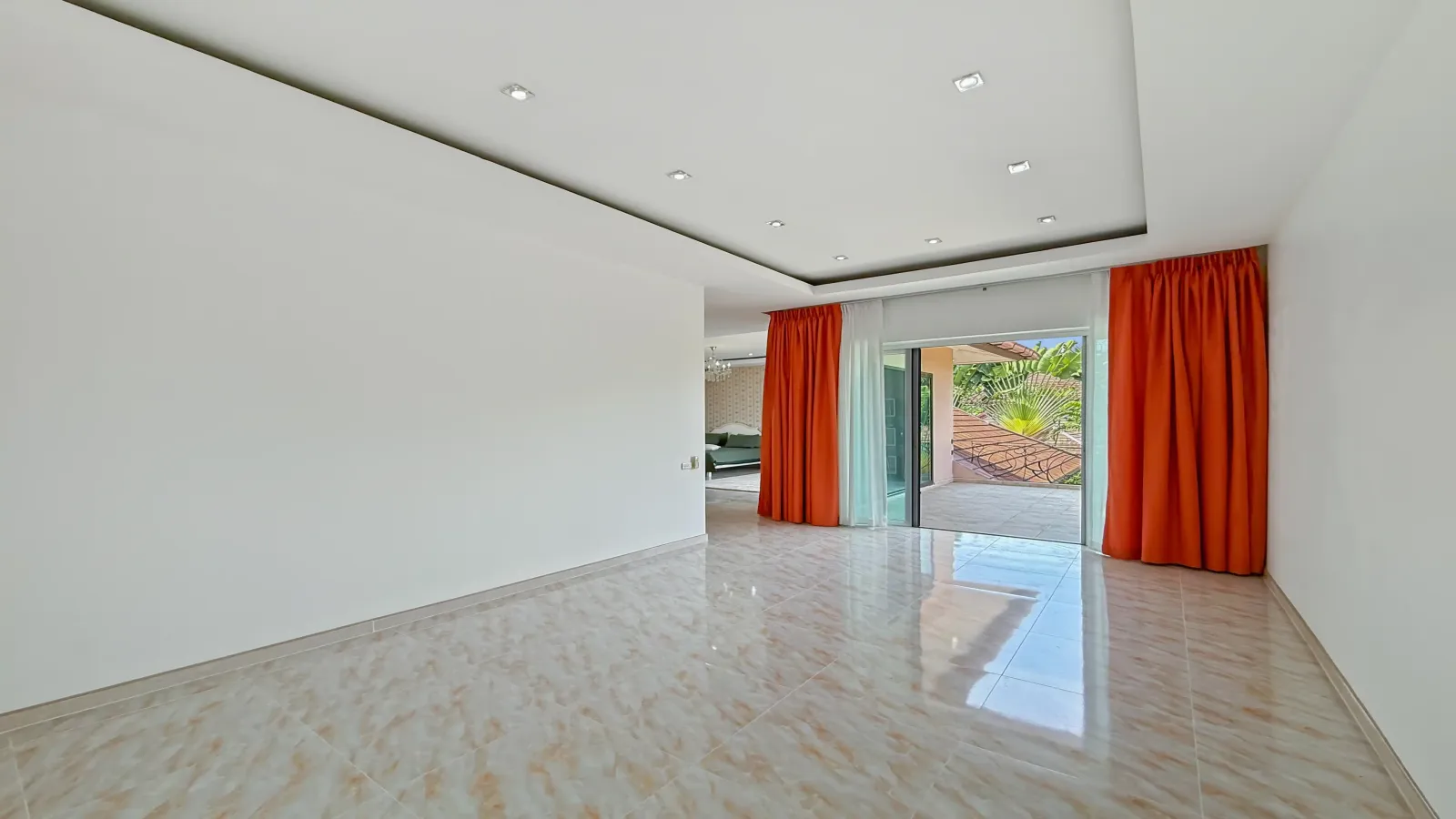 Pattaya, 3 Bedrooms Bedrooms, 0 ,4 BathroomsBathrooms,House,For Sale,0,2848