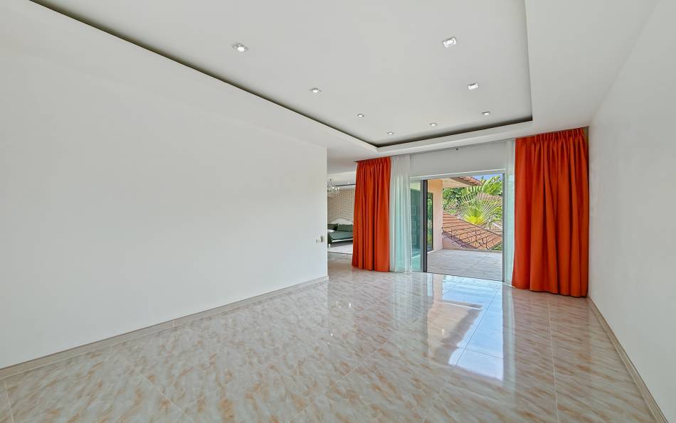 Pattaya, 3 Bedrooms Bedrooms, 0 ,4 BathroomsBathrooms,House,For Sale,0,2848