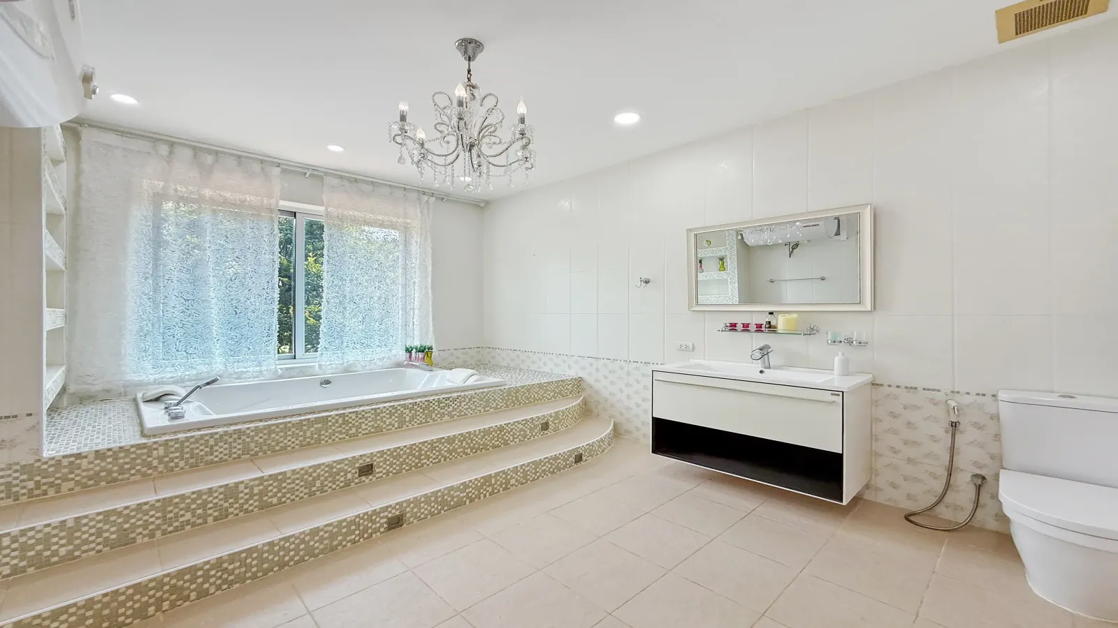 Pattaya, 3 Bedrooms Bedrooms, 0 ,4 BathroomsBathrooms,House,For Sale,0,2848