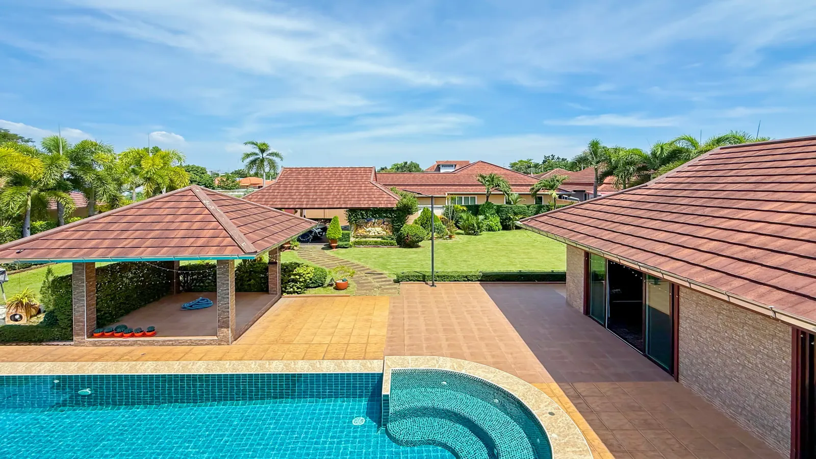 Pattaya, 3 Bedrooms Bedrooms, 0 ,4 BathroomsBathrooms,House,For Sale,0,2848