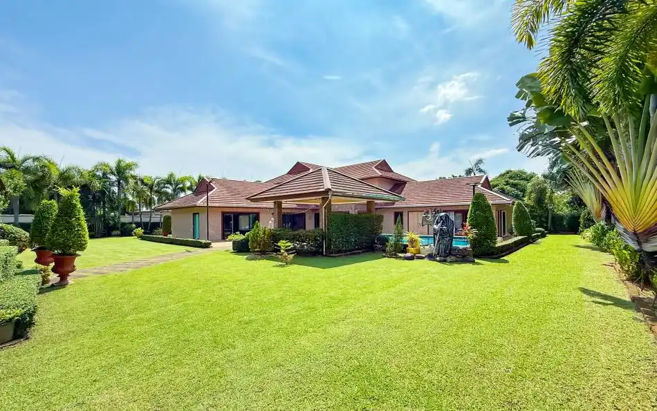 Pattaya, 3 Bedrooms Bedrooms, 0 ,4 BathroomsBathrooms,House,For Sale,0,2848