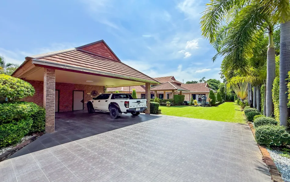 Pattaya, 3 Bedrooms Bedrooms, 0 ,4 BathroomsBathrooms,House,For Sale,0,2848