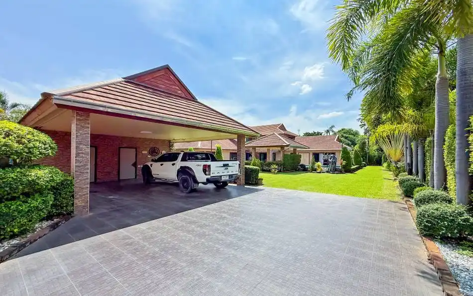 Pattaya, 3 Bedrooms Bedrooms, 0 ,4 BathroomsBathrooms,House,For Sale,0,2848