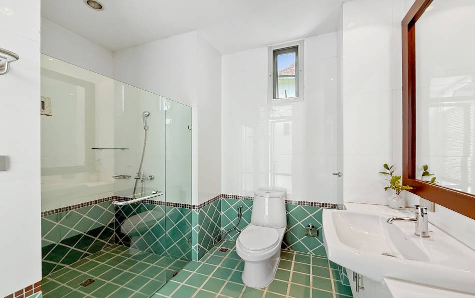 Pattaya, 4 Bedrooms Bedrooms, 0 ,4 BathroomsBathrooms,House,For Sale,0,2850