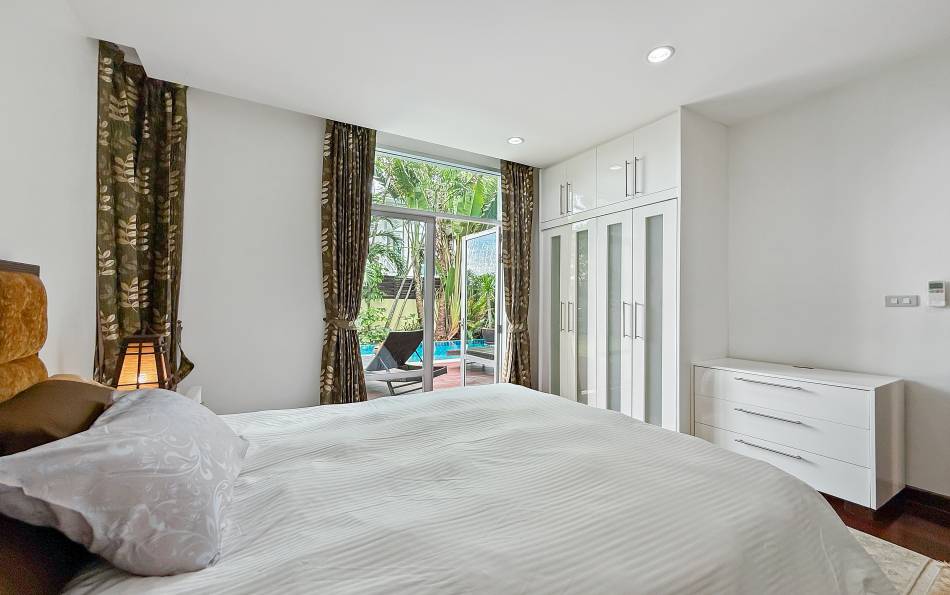 Pattaya, 4 Bedrooms Bedrooms, 0 ,4 BathroomsBathrooms,House,For Sale,0,2850