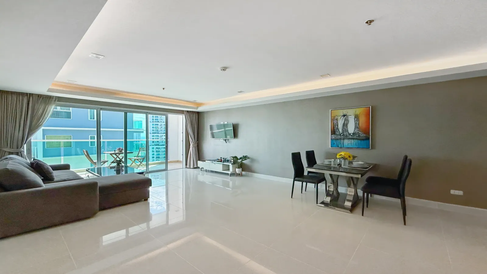 Pattaya, 2 Bedrooms Bedrooms, 0 ,3 BathroomsBathrooms,Condo,For Sale,17,2852