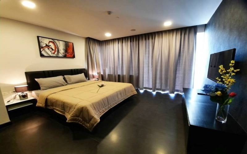 3 bedroom, beachfront, condo, for sale, La Royale, Na Jomtien