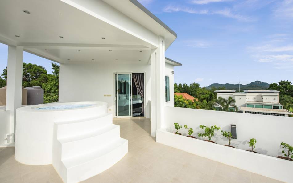 Luxury villa for sale in Pattaya, Phoenix Pattaya house for sale, house for sale Pattaya, luxury real estate Pattaya, Luxury real estate agent Pattaya, Property Excellence