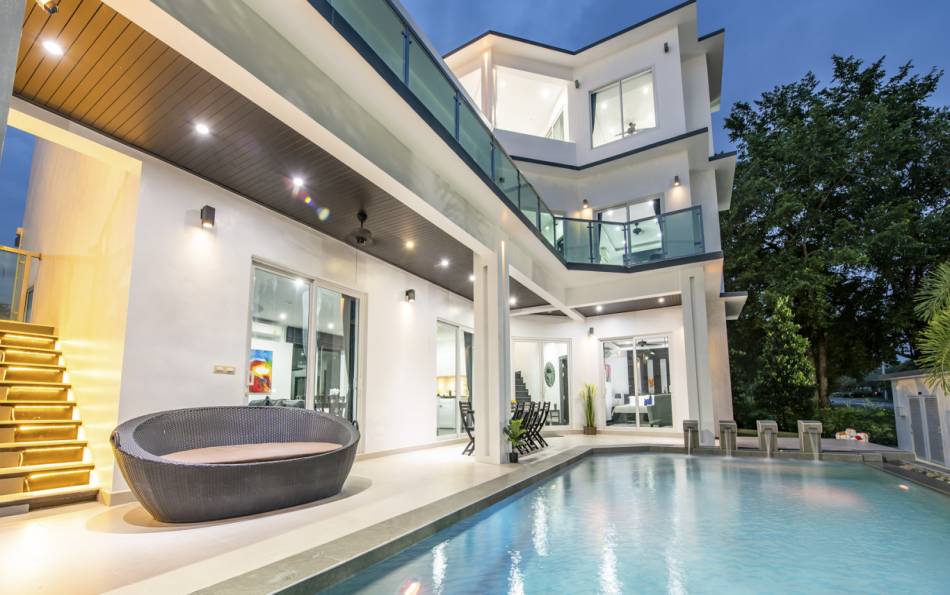 Luxury villa for sale in Pattaya, Phoenix Pattaya house for sale, house for sale Pattaya, luxury real estate Pattaya, Luxury real estate agent Pattaya, Property Excellence