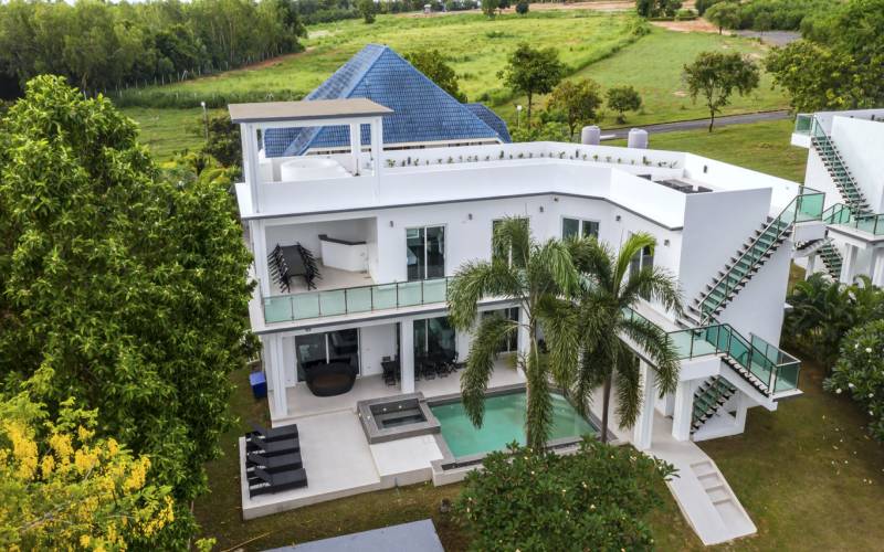Luxury, Pool Villa, for sale, Phoenix Golf, Pattaya, Huay Yai