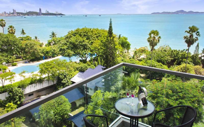 condo for rent on Wongamat Beach, Pattaya condo for rent, beach front condo for rent Pattaya, Property Excellence