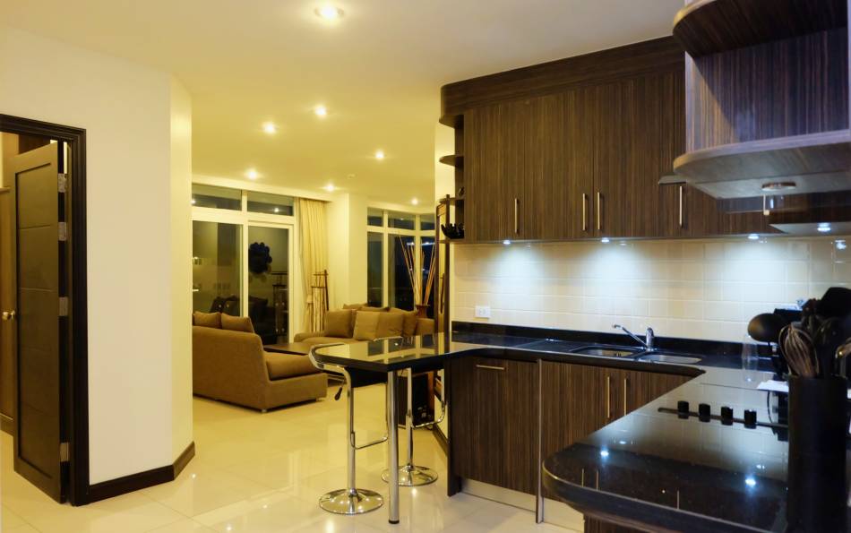 Very large, quiet, 2 bedroom, condo, for rent, Pratumnak, Pattaya, Siam Ocean View