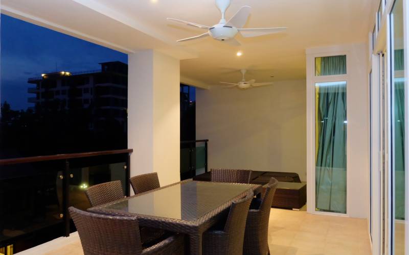 Very large, quiet, 2 bedroom, condo, for rent, Pratumnak, Pattaya, Siam Ocean View