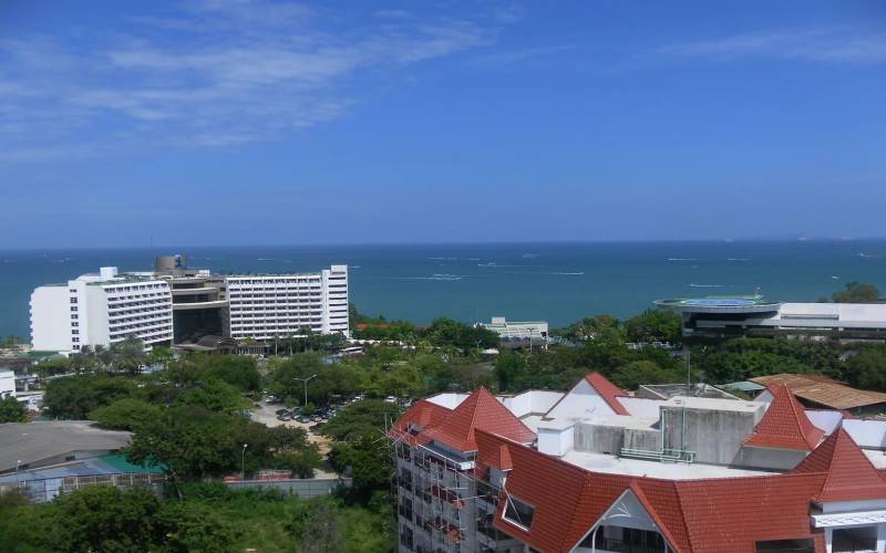 Spacious, 1 bedroom, condo, for rent, Island views, The Cliff, Pattaya