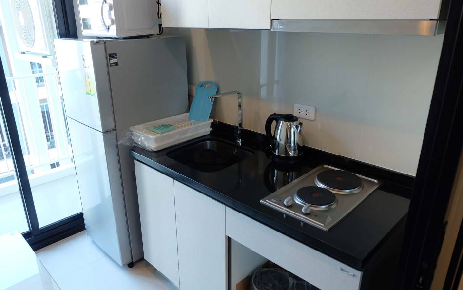 1 bedroom condo for rent in The Base Pattaya, Pattaya condo for rent, central Pattaya condo for rent, The Base Pattaya, Real Estate agent Pattaya, Property Excellence