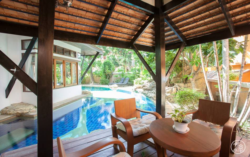 Dharawadi Pattaya house for sale, Dharawadi Na Jomtien for sale, beachfront village house for sale, Pattaya house for sale, Na Jomtien house for sale, Pool villa for sale Pattaya, Pool Villa Jomtien, Pool villa Na Jomtien