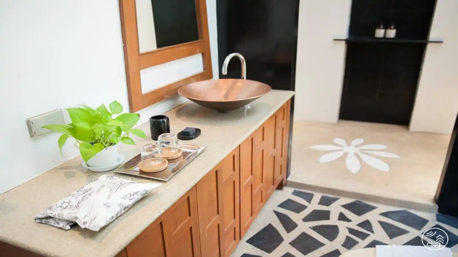 Dharawadi Pattaya house for sale, Dharawadi Na Jomtien for sale, beachfront village house for sale, Pattaya house for sale, Na Jomtien house for sale, Pool villa for sale Pattaya, Pool Villa Jomtien, Pool villa Na Jomtien