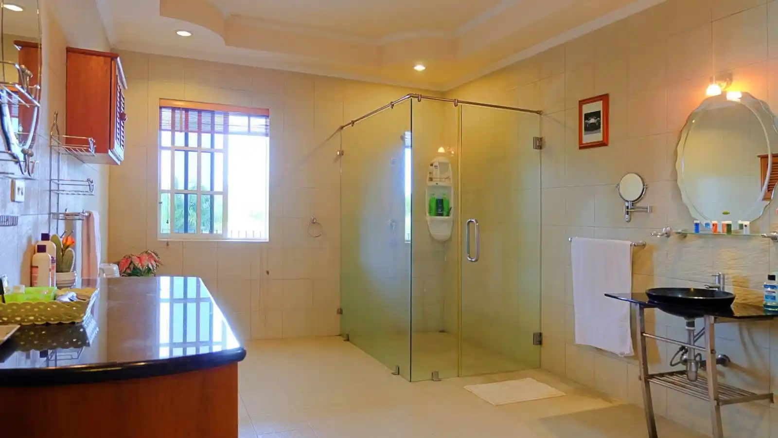 Pattaya, 10 Bedrooms Bedrooms, ,14 BathroomsBathrooms,House,For Sale,1527