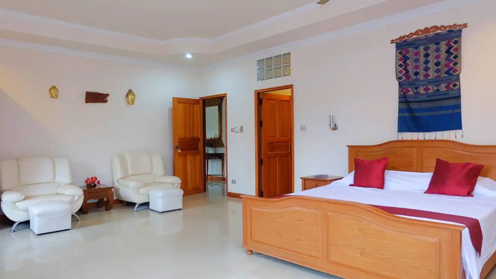 Pattaya, 10 Bedrooms Bedrooms, ,14 BathroomsBathrooms,House,For Sale,1527